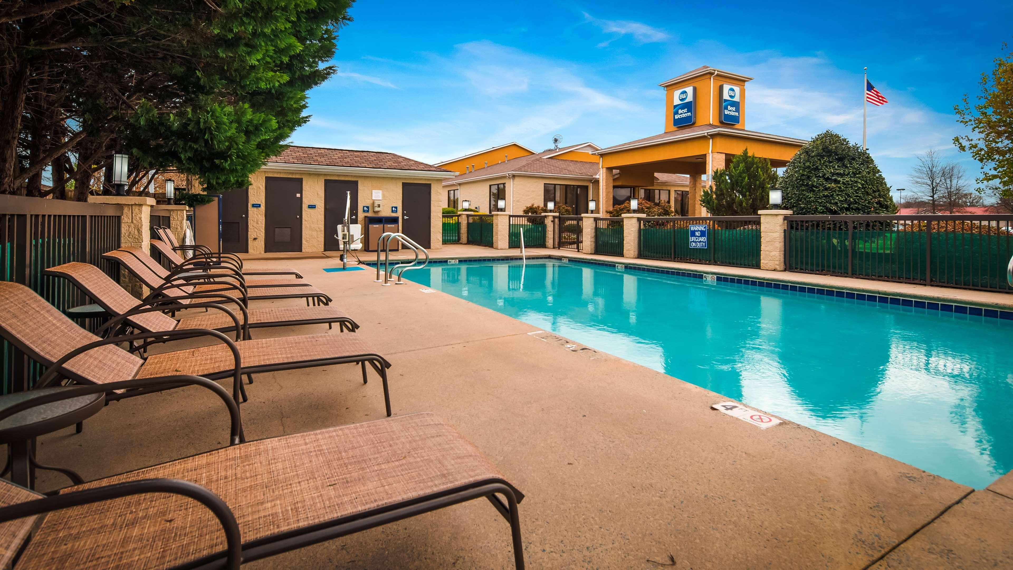 Best Western Inn & Suites Monroe Exterior foto