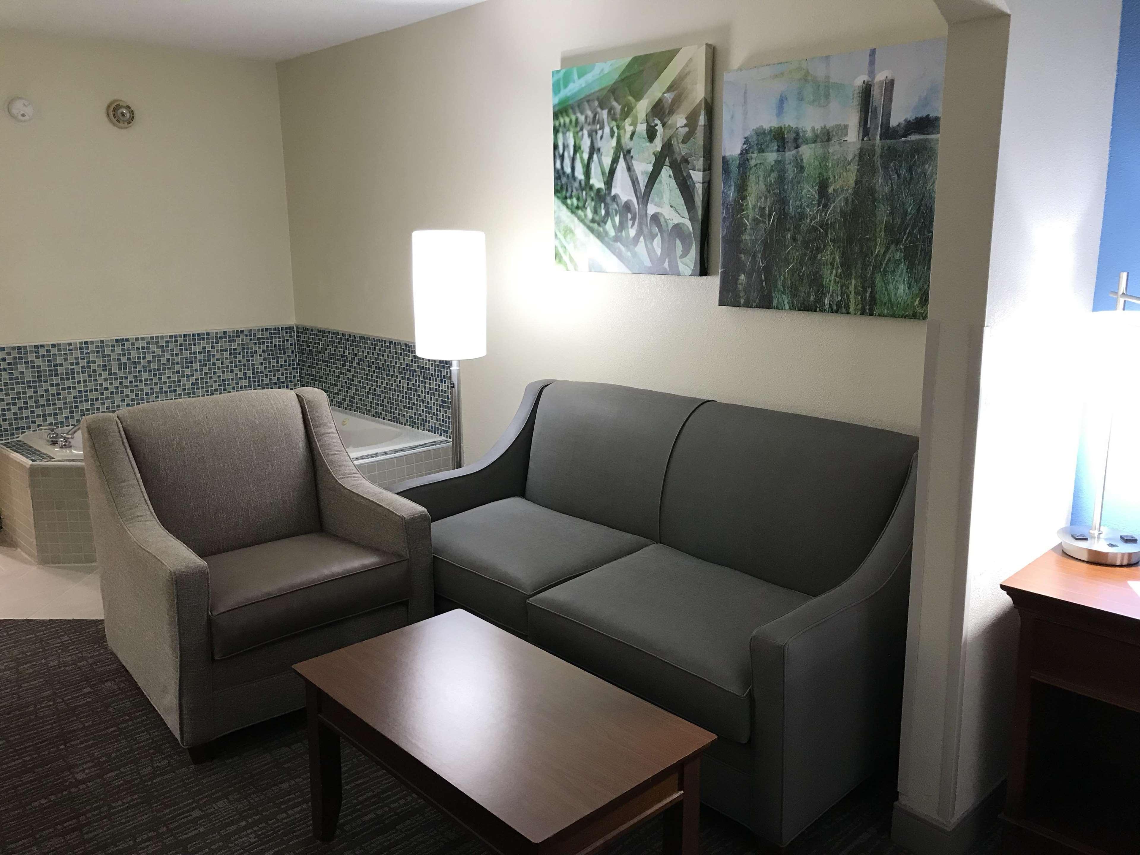 Best Western Inn & Suites Monroe Exterior foto